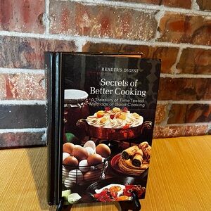 Readers’s Digest Secrets of better cooking a Treasury Hard Copy Cookbook 1973